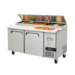 Mesa de preparación de pizza Migali C-PP67-HC de 67" con base refrigerada, 115 V