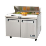 Mesa de preparación para sándwiches y ensaladas Migali C-SP48-12-HC de 48 1/5" con base refrigerada, 115 V