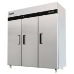 Refrigerador Migali C-3R-HC de 77 4/5" de tres secciones, puertas sólidas con bisagras izquierda/derecha (3), 115 V