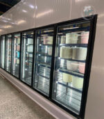 Energy-efficient walk-in cold room for restaurants