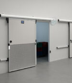 Commercial refrigeration walk-in cooler with insulated panels