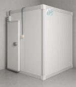 Commercial refrigeration walk-in cooler with insulated panels